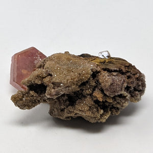 Vanadinite on Hollandite