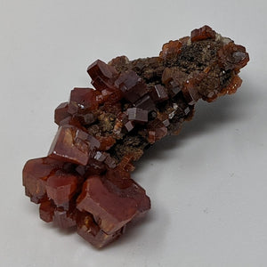 Vanadinite on Hollandite